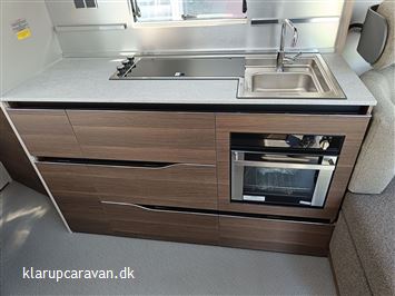 Adria Alpina 583 LP